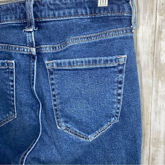 Abercrombie & Fitch The Skinny High Rise Jeans - Picture 5 of 6